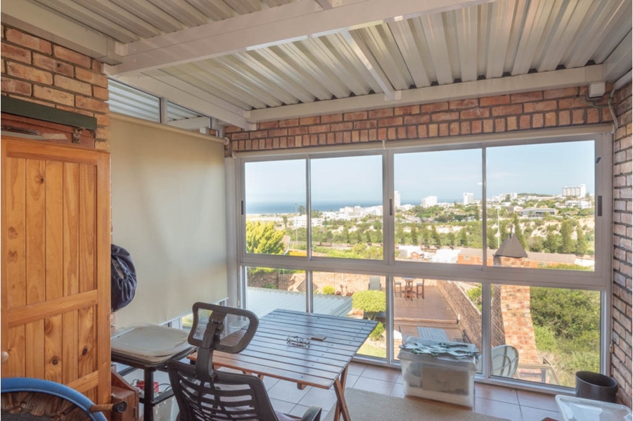 6 Bedroom Property for Sale in Humerail Eastern Cape